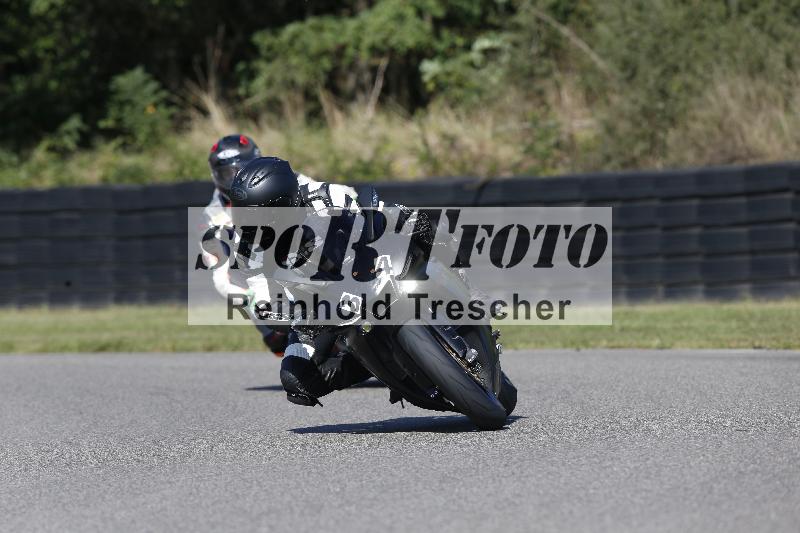 /Archiv-2025/49 26.08.2025 Cornu Master School ADR/rot-rouge/34